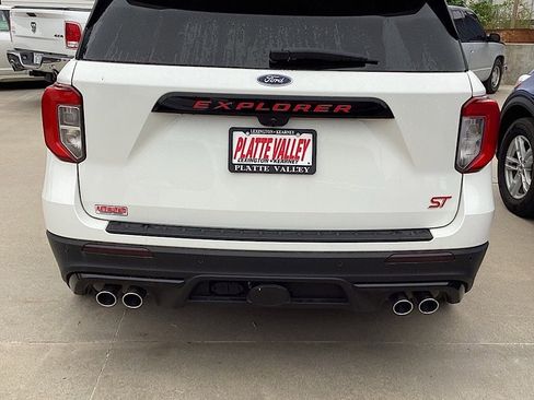 Used 2022 Ford Explorer ST w/ Equipment Group 401A AWD/4WD image 4