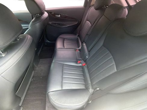Used 2017 INFINITI QX50 2WD w/ Premium Package image 10