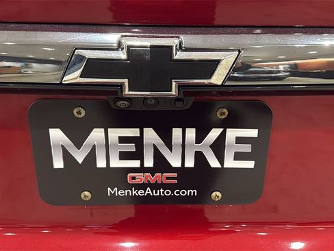 Used 2023 Chevrolet Traverse RS image 9