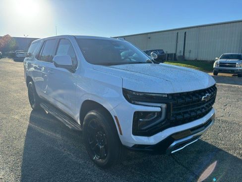 New 2025 Chevrolet Tahoe 4WD image 2