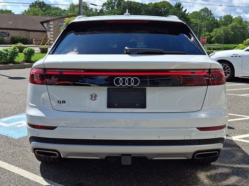 Used 2025 Audi Q8 Premium Plus AWD/4WD image 5