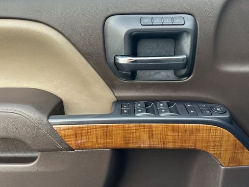 Used 2015 GMC Sierra 2500 SLT w/ Driver Alert Package image 11