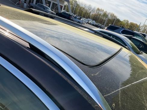 Used 2015 Cadillac SRX Luxury image 8