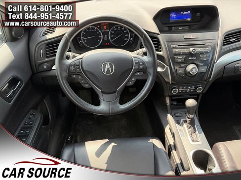 Used 2018 Acura ILX FWD image 11