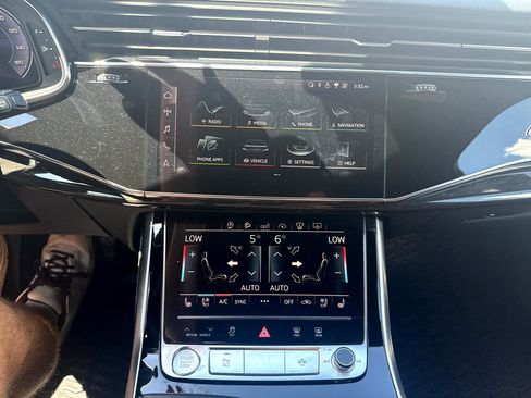 Used 2020 Audi Q7 3.0T Prestige w/ Prestige Package image 10