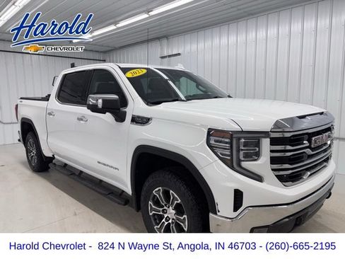 Used 2023 GMC Sierra 1500 SLT w/ SLT Convenience Package AWD/4WD image 1