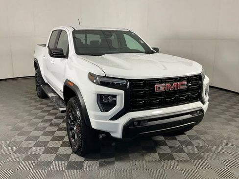 Used 2024 GMC Canyon Elevation w/ Convenience Package RWD image 3