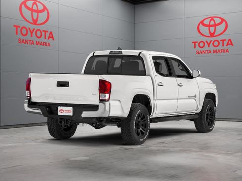 Used 2016 Toyota Tacoma SR5 w/ SR5 Appearance Package (SN) image 2