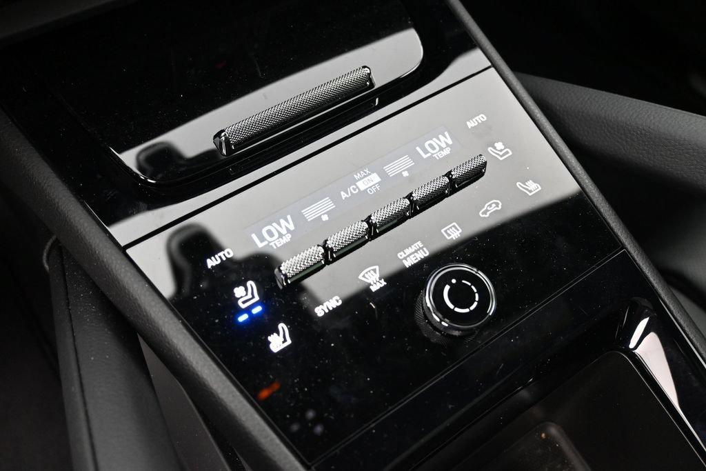 Certified 2026 Porsche Cayenne E-Hybrid AWD/4WD image 21