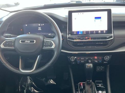 Used 2022 Jeep Compass Trailhawk w/ Trailhawk Elite Group image 13