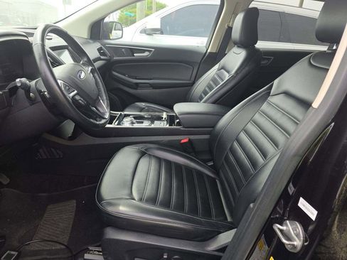 Used 2020 Ford Edge SEL image 2