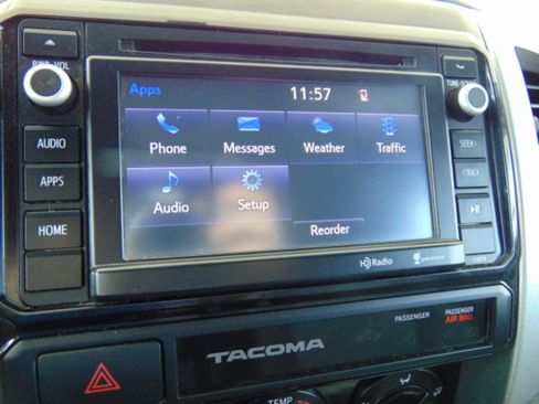 Used 2015 Toyota Tacoma 4x4 Double Cab w/ TRD Off-Road Package image 21