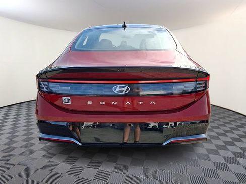Used 2024 Hyundai Sonata SEL w/ Convenience Package FWD image 5