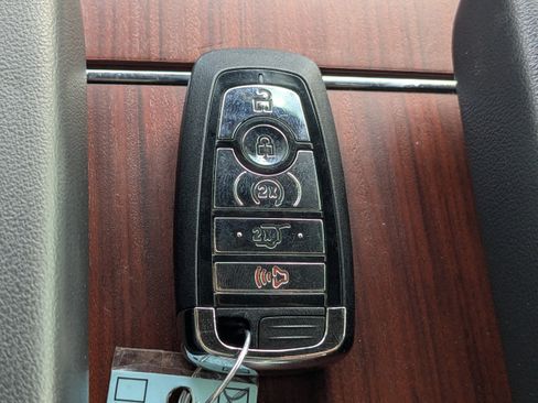 Used 2023 Lincoln Navigator Reserve AWD/4WD image 34