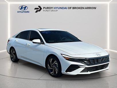 Certified 2025 Hyundai Elantra SEL