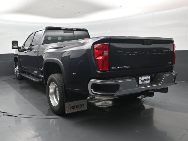 Used 2024 Chevrolet Silverado 3500 LTZ w/ LTZ Plus Package AWD/4WD image 24