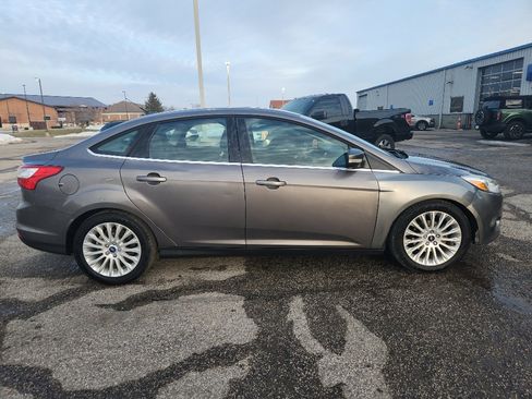 Used 2012 Ford Focus SEL image 8