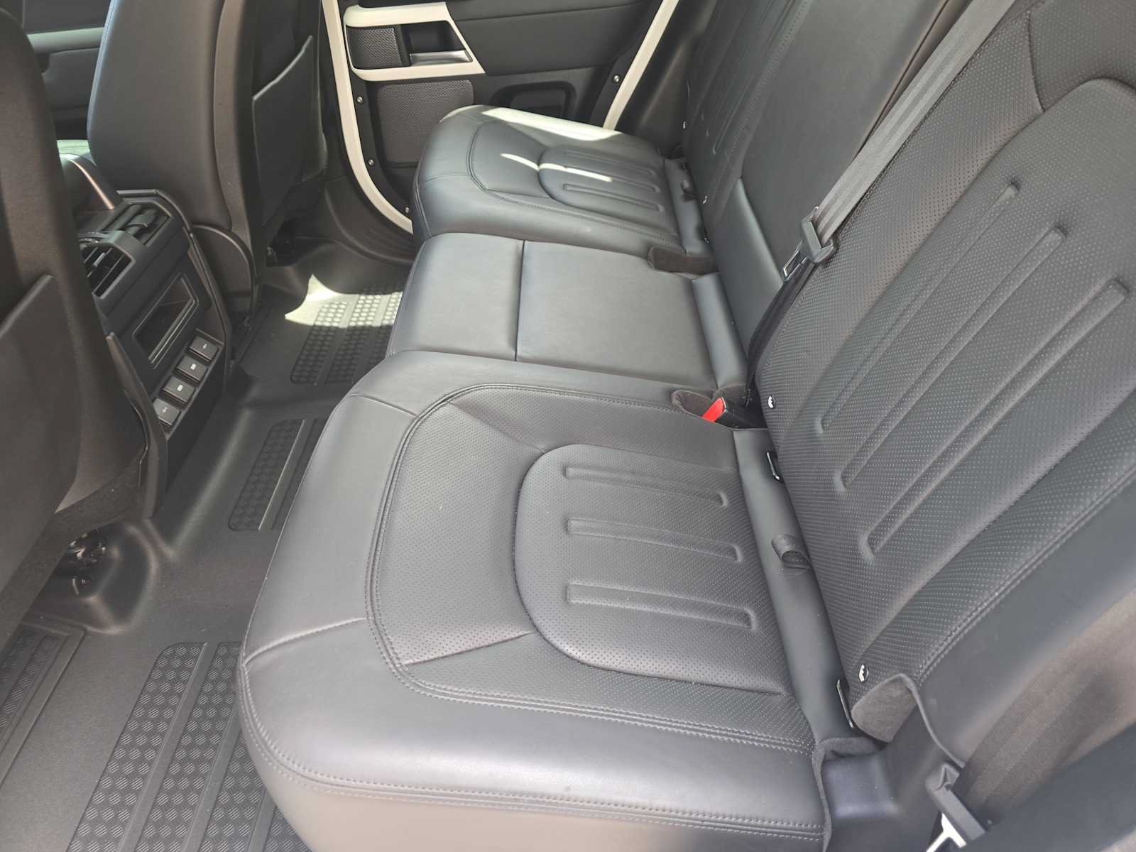 Used 2020 Land Rover Defender 110 S AWD/4WD image 13