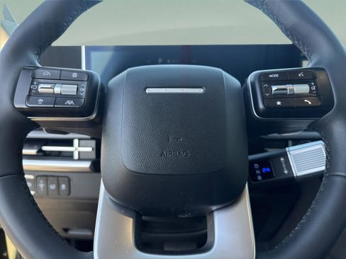 Used 2024 Hyundai Santa Fe SEL image 13