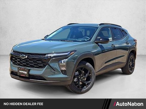 New 2026 Chevrolet Trax LT w/ Driver Confidence Package FWD image 1