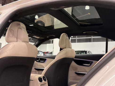 Used 2025 Mercedes-Benz C 300 Sedan image 24