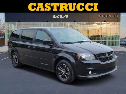 Used 2017 Dodge Grand Caravan SXT w/ Driver Convenience Group