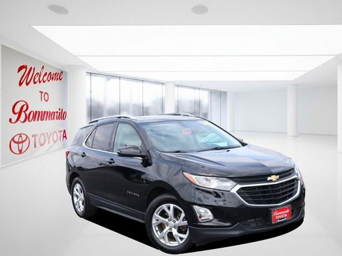 Used 2019 Chevrolet Equinox LT w/ LT True North Edition AWD/4WD image 2