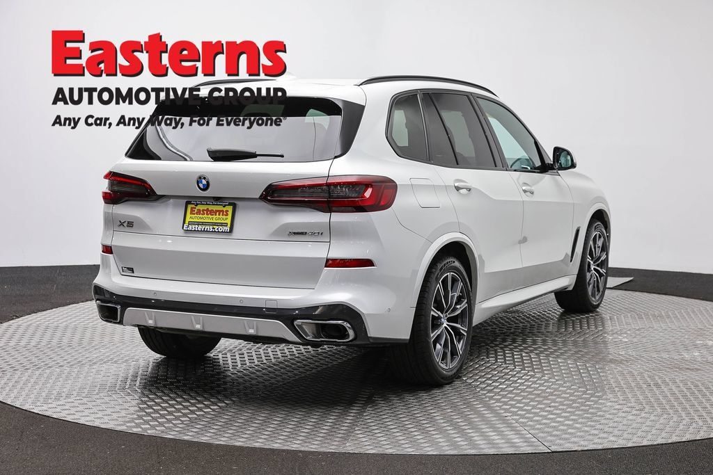 Used 2023 BMW X5 xDrive40i w/ M Sport Package AWD/4WD image 7