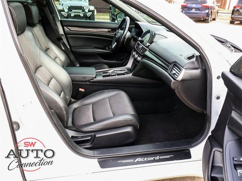 Used 2021 Honda Accord Sport image 15