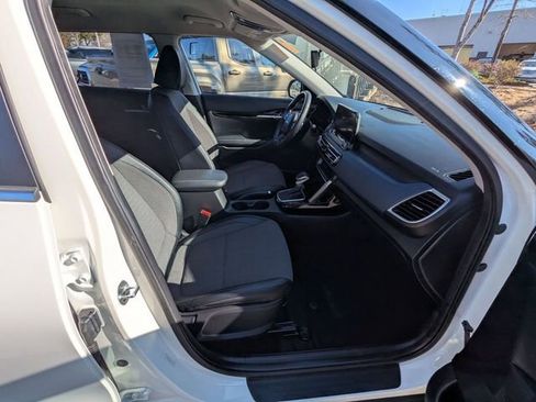 Used 2022 Kia Seltos S image 16