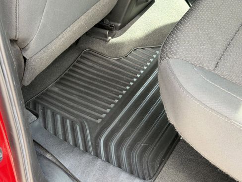 Used 2021 Chevrolet Silverado 1500 Custom image 36