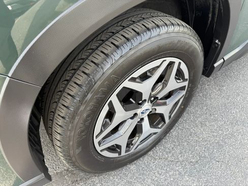 Used 2022 Subaru Forester Premium image 32