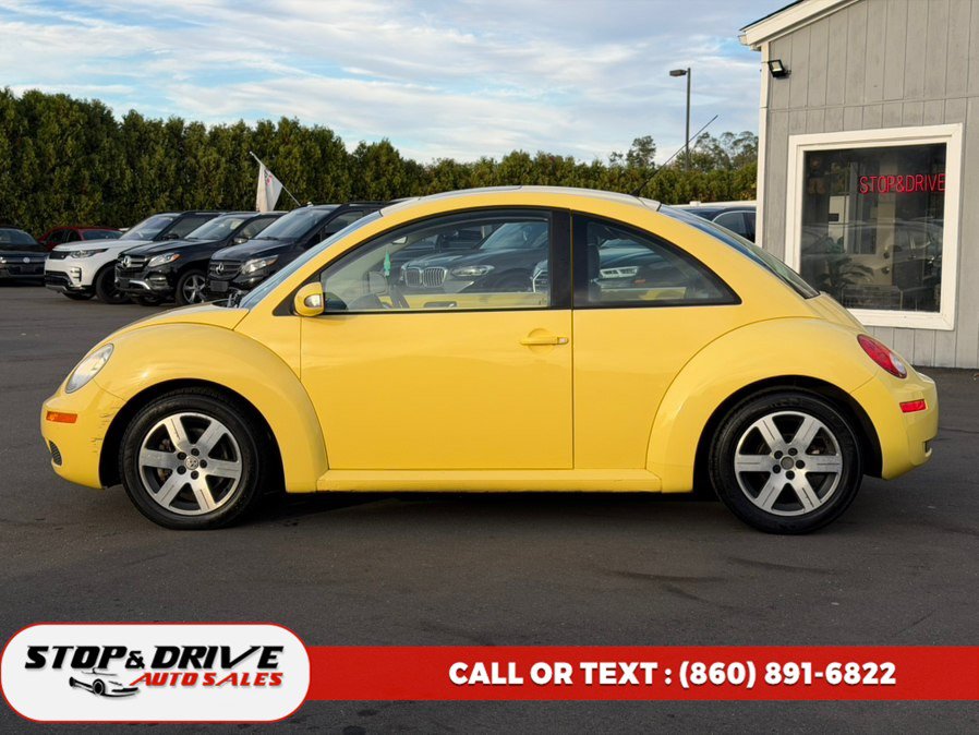Used 2006 Volkswagen Beetle Coupe w/ Package 1 FWD image 8