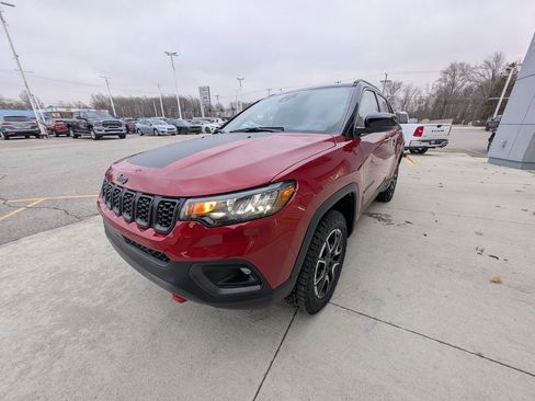 New 2026 Jeep Compass Trailhawk image 8
