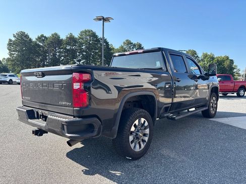 Used 2024 Chevrolet Silverado 2500 Custom w/ Custom Value Package AWD/4WD image 10