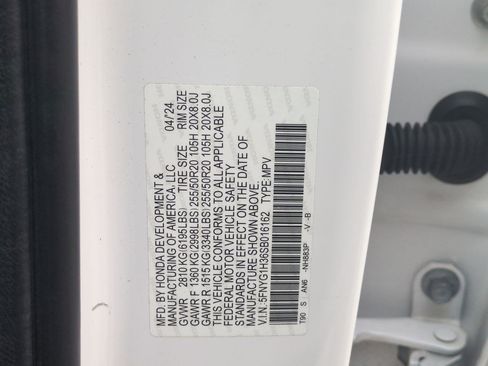 Used 2025 Honda Pilot Sport image 46