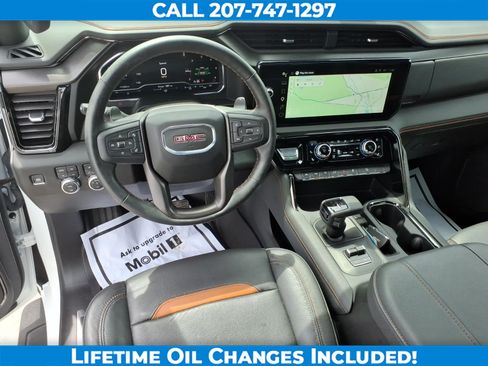 Used 2025 GMC Sierra 1500 AT4 w/ AT4 Premium Package AWD/4WD image 16