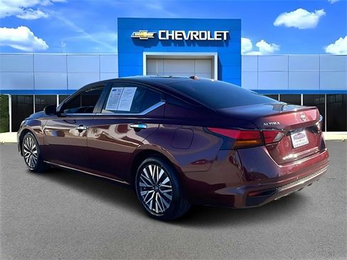 Used 2023 Nissan Altima 2.5 SV image 5