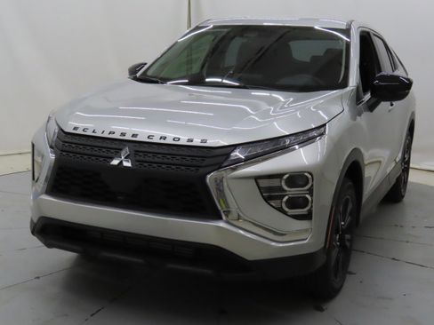 New 2025 Mitsubishi Eclipse Cross LE image 7