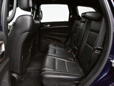Used 2017 Jeep Grand Cherokee Overland w/ Jeep Active Safety Group image 9