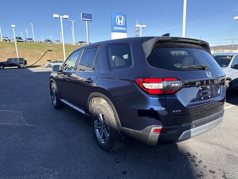 Used 2024 Honda Pilot EX-L image 5