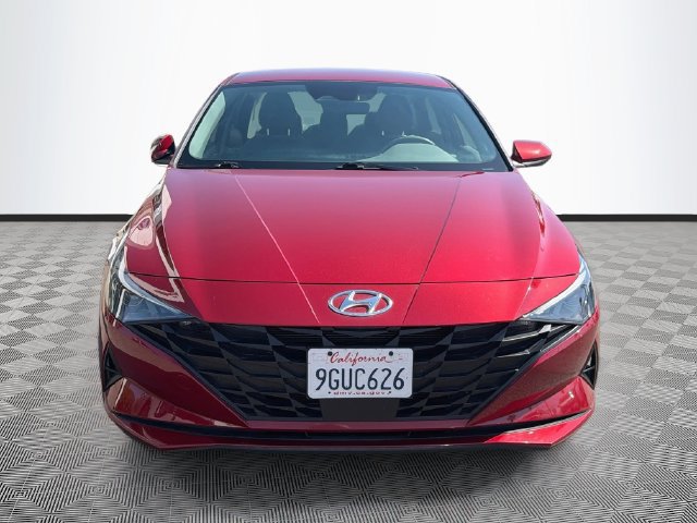 Used 2023 Hyundai Elantra SEL w/ Convenience Package FWD image 2
