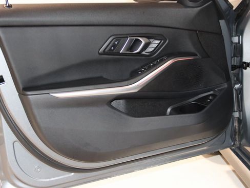 Used 2025 BMW 330i xDrive 330i xDrive image 32