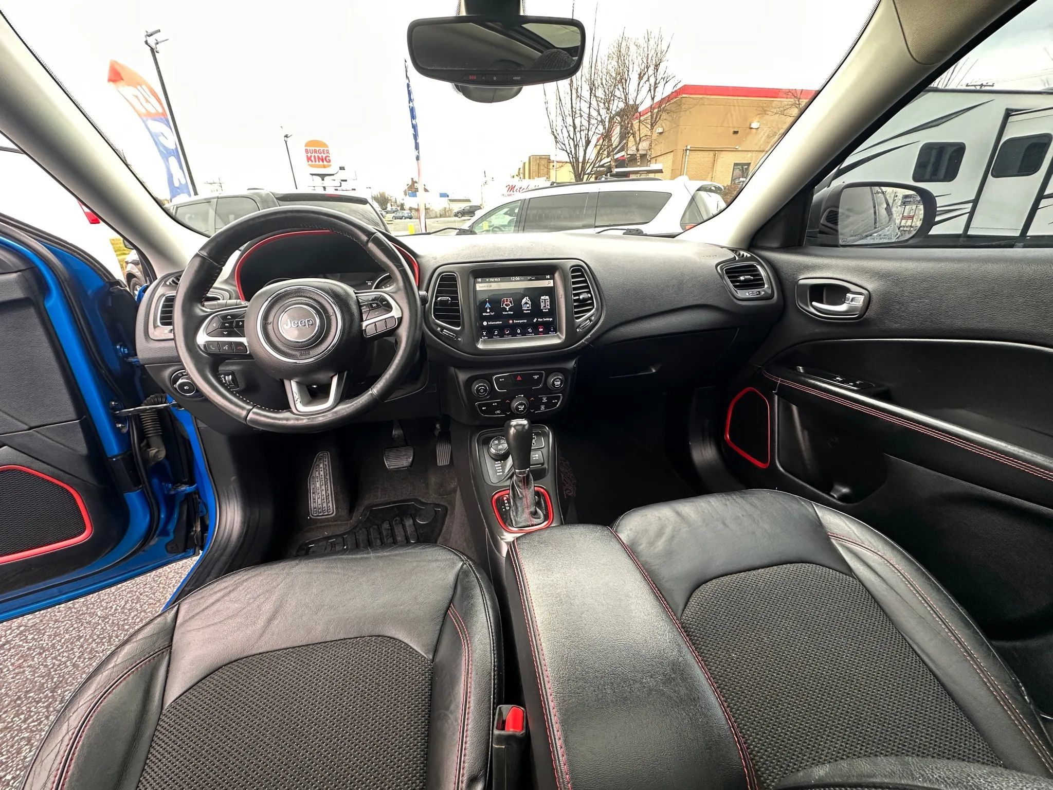 Used 2017 Jeep Compass Trailhawk w/ Navigation Group AWD/4WD image 14