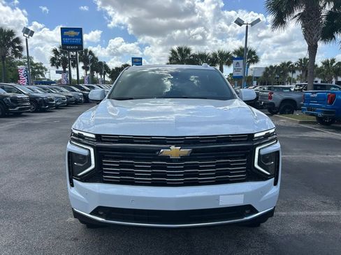 New 2026 Chevrolet Suburban High Country AWD/4WD image 3