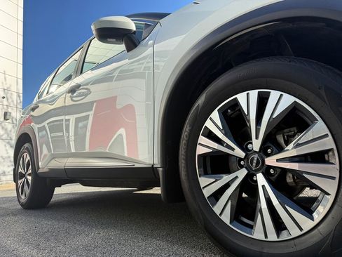 Used 2023 Nissan Rogue SV w/ SV Premium B Package AWD/4WD image 9