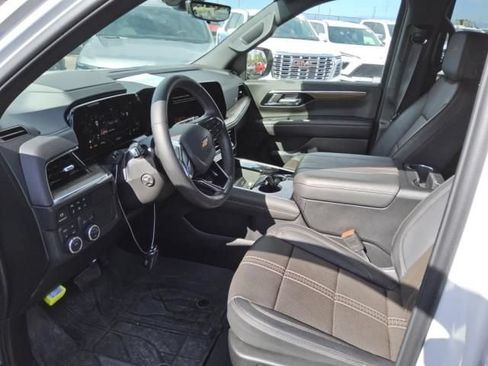 Used 2025 Chevrolet Tahoe High Country AWD/4WD image 6