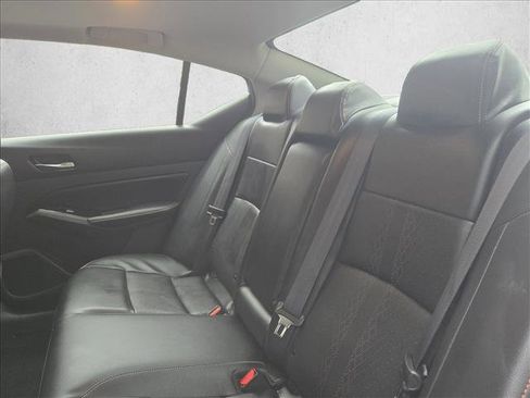 Used 2024 Nissan Altima 2.5 SR w/ SR Premium Package image 14