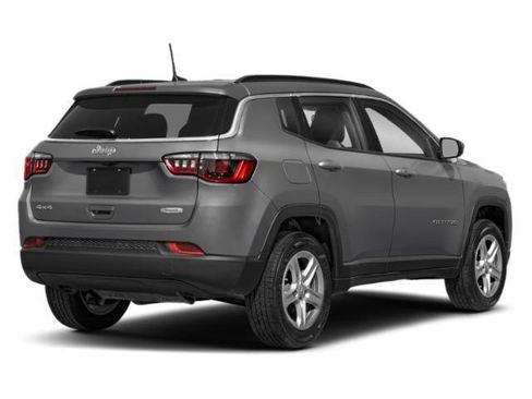 Certified 2023 Jeep Compass Latitude w/ Convenience Group AWD/4WD image 3