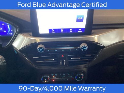 Used 2022 Ford Escape Titanium image 18
